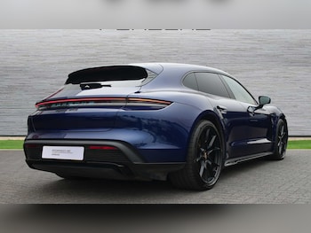 Used Porsche Taycan 2023 for sale - 79251157: Photo