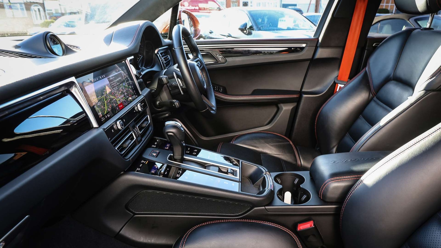 Used Porsche Macan 2022 for sale - 76804987: Photo 11