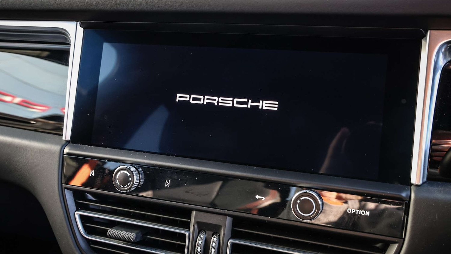 Used Porsche Macan 2022 for sale - 76804987: Photo 18