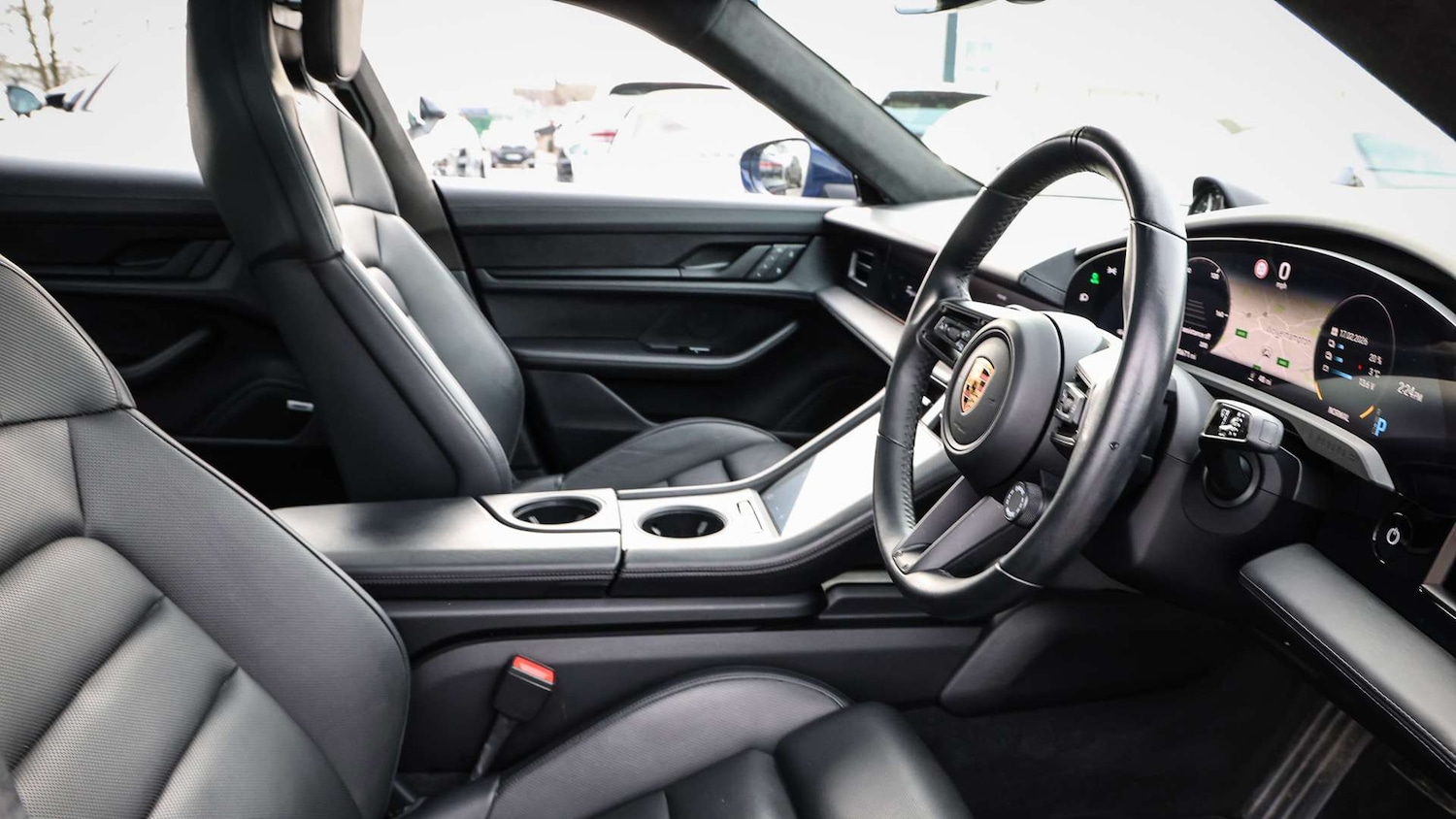 Used Porsche Taycan 2021 for sale - 77270101: Photo 12