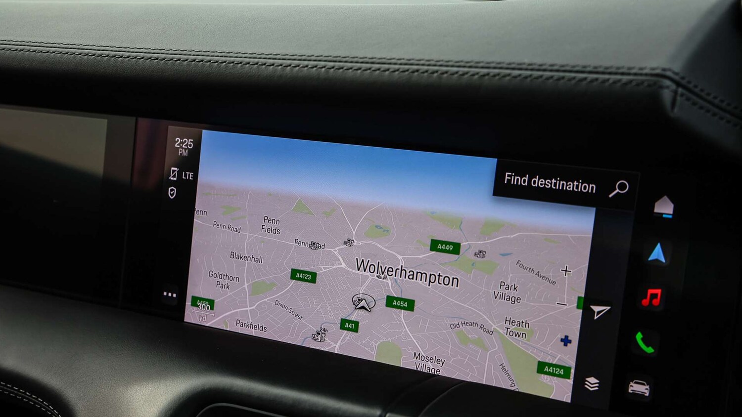 Used Porsche Taycan 2021 for sale - 77270101: Photo 18