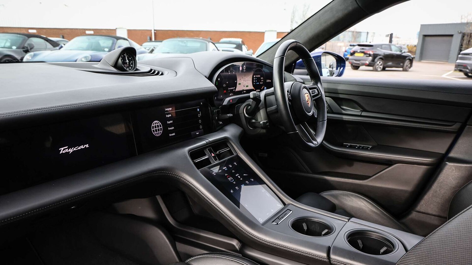 Used Porsche Taycan 2021 for sale - 77270101: Photo 5