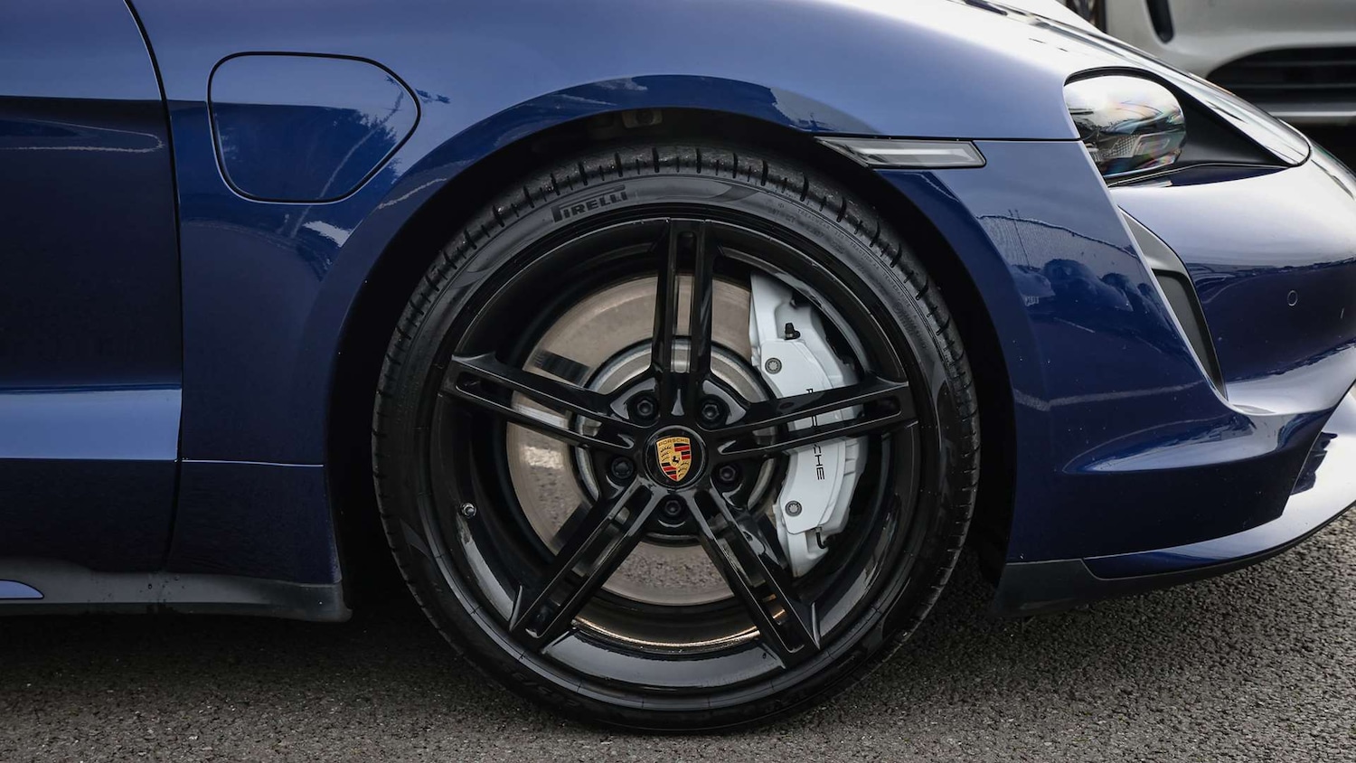 Used Porsche Taycan 2021 for sale - 77270101: Photo 6