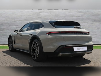 Used Porsche Taycan 2023 for sale - 79051831: Photo