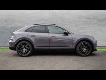 2025 - Electric Macan Electric (2025) 5-Door