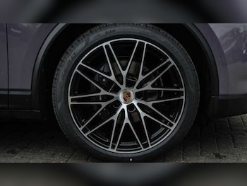 Used Porsche Macan 2025 for sale - 75218259: Photo