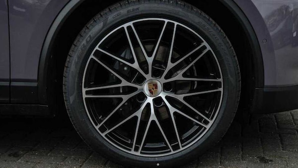 Used Porsche Macan 2025 for sale - 75218259: Photo 8