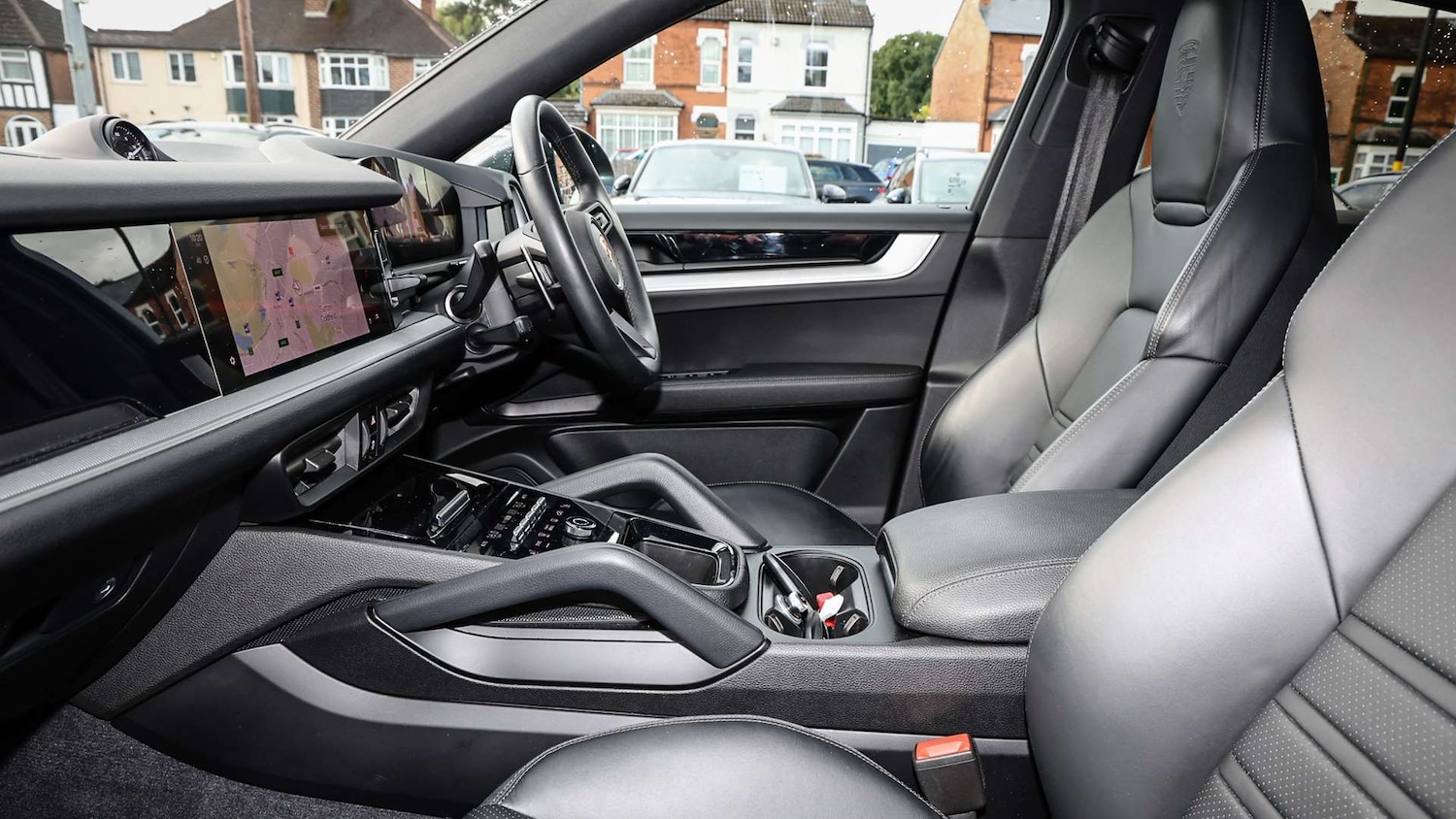 Used Porsche Cayenne 2024 for sale - 77000167: Photo 13