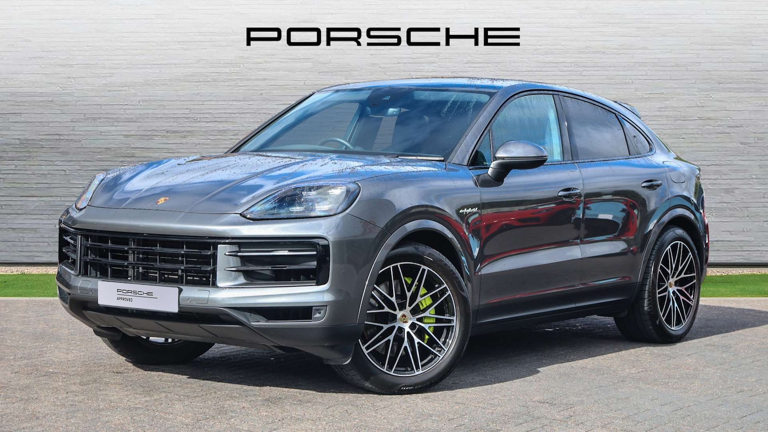 Used Porsche Cayenne 2024 for sale - 77000167: Photo 2