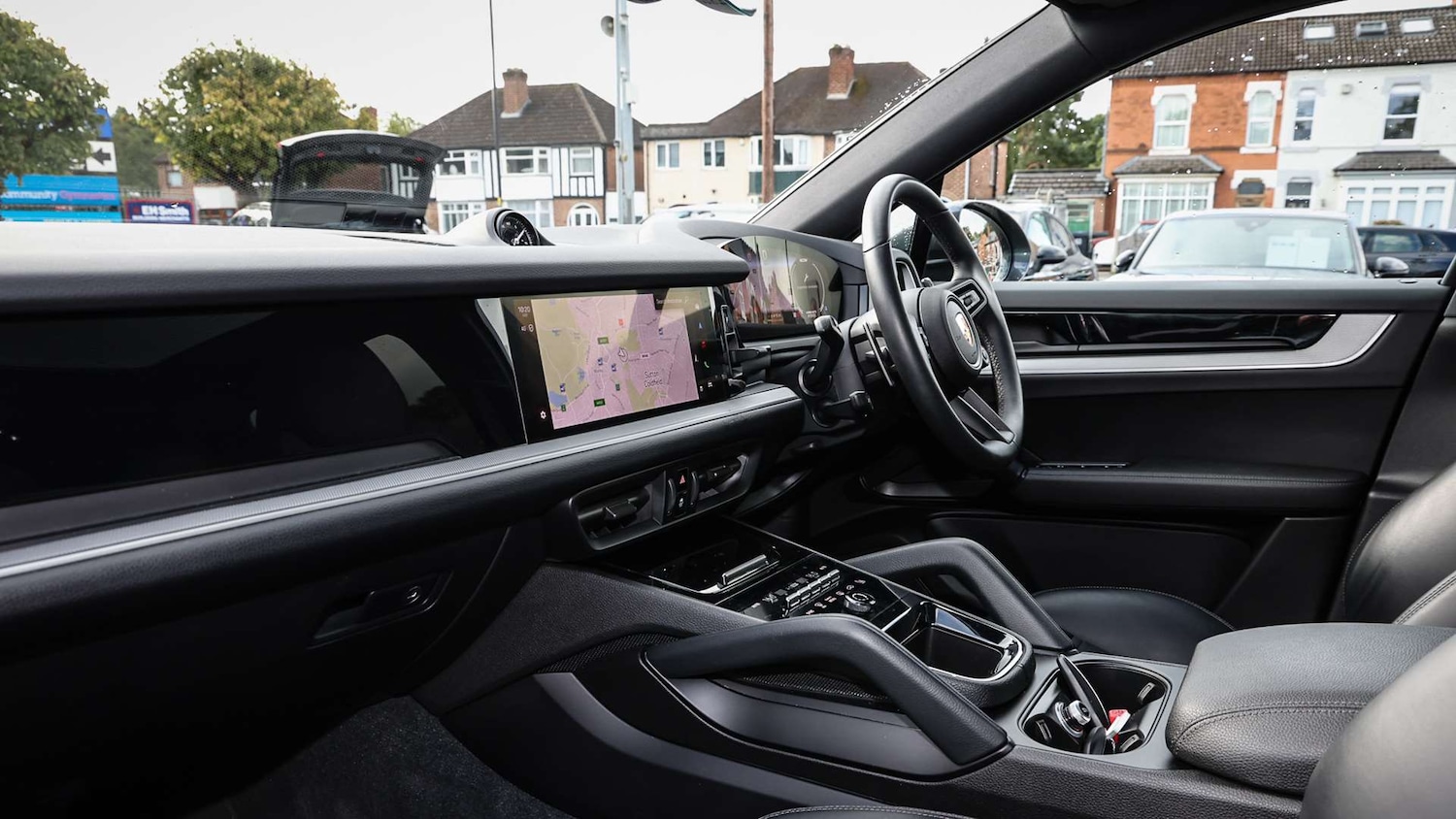 Used Porsche Cayenne 2024 for sale - 77000167: Photo 5