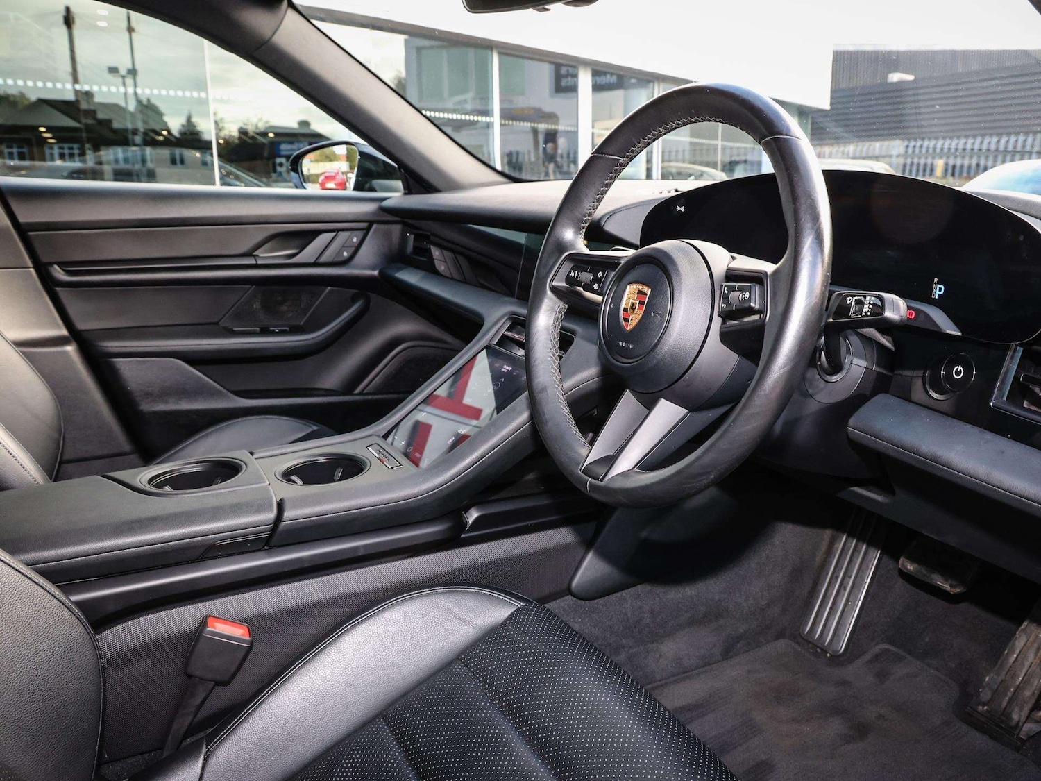 Used Porsche Taycan 2022 for sale - 76373807: Photo 12