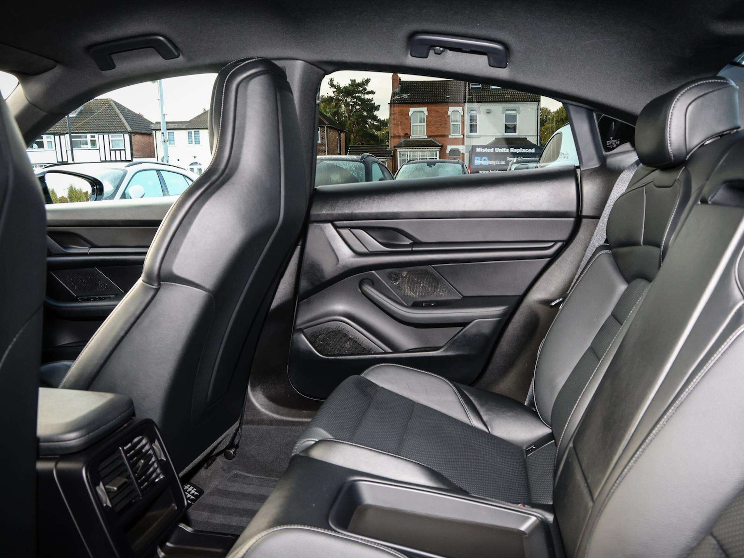 Used Porsche Taycan 2022 for sale - 76373807: Photo 16