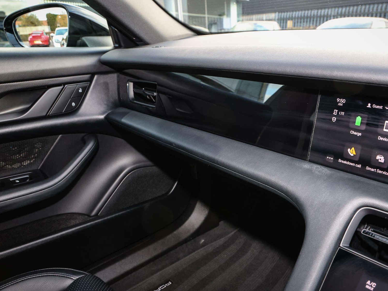 Used Porsche Taycan 2022 for sale - 76373807: Photo 19