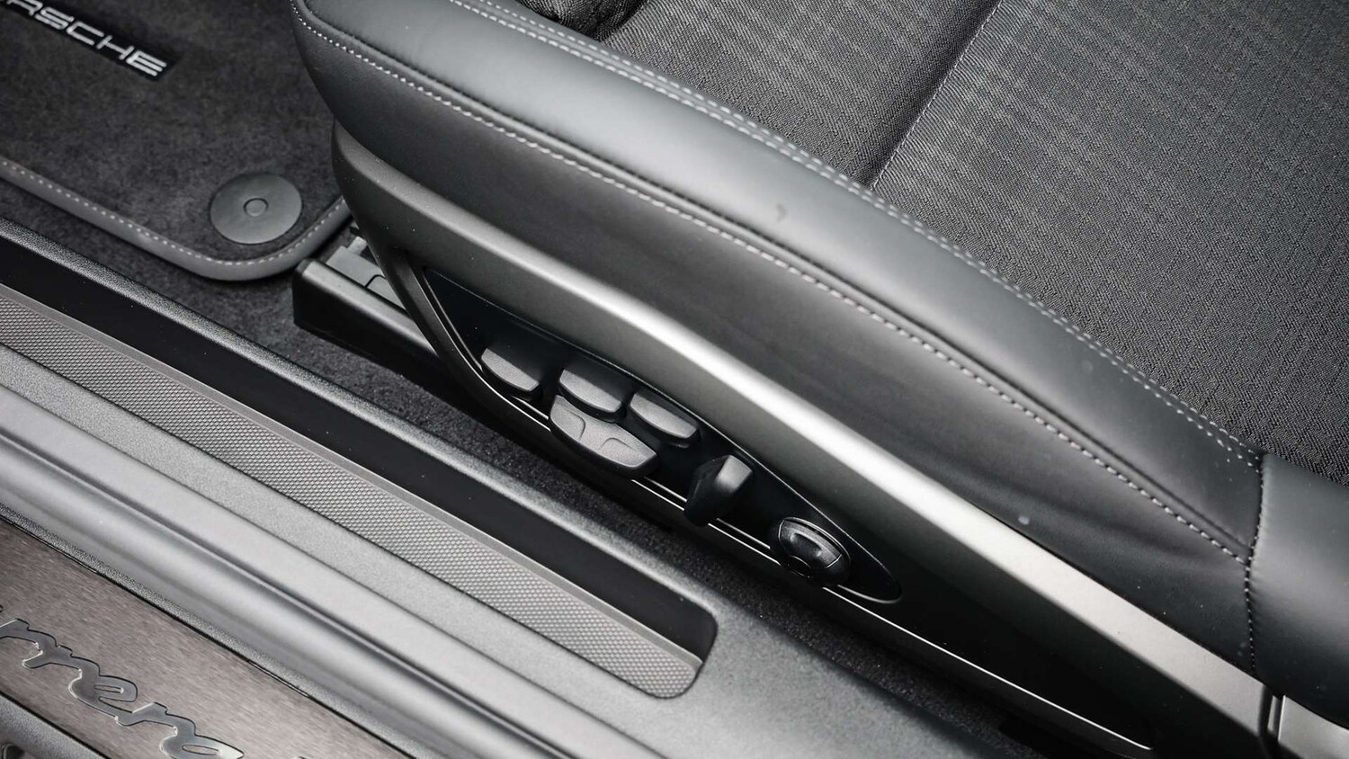 Used Porsche 911 for sale - 78119135: Photo 26