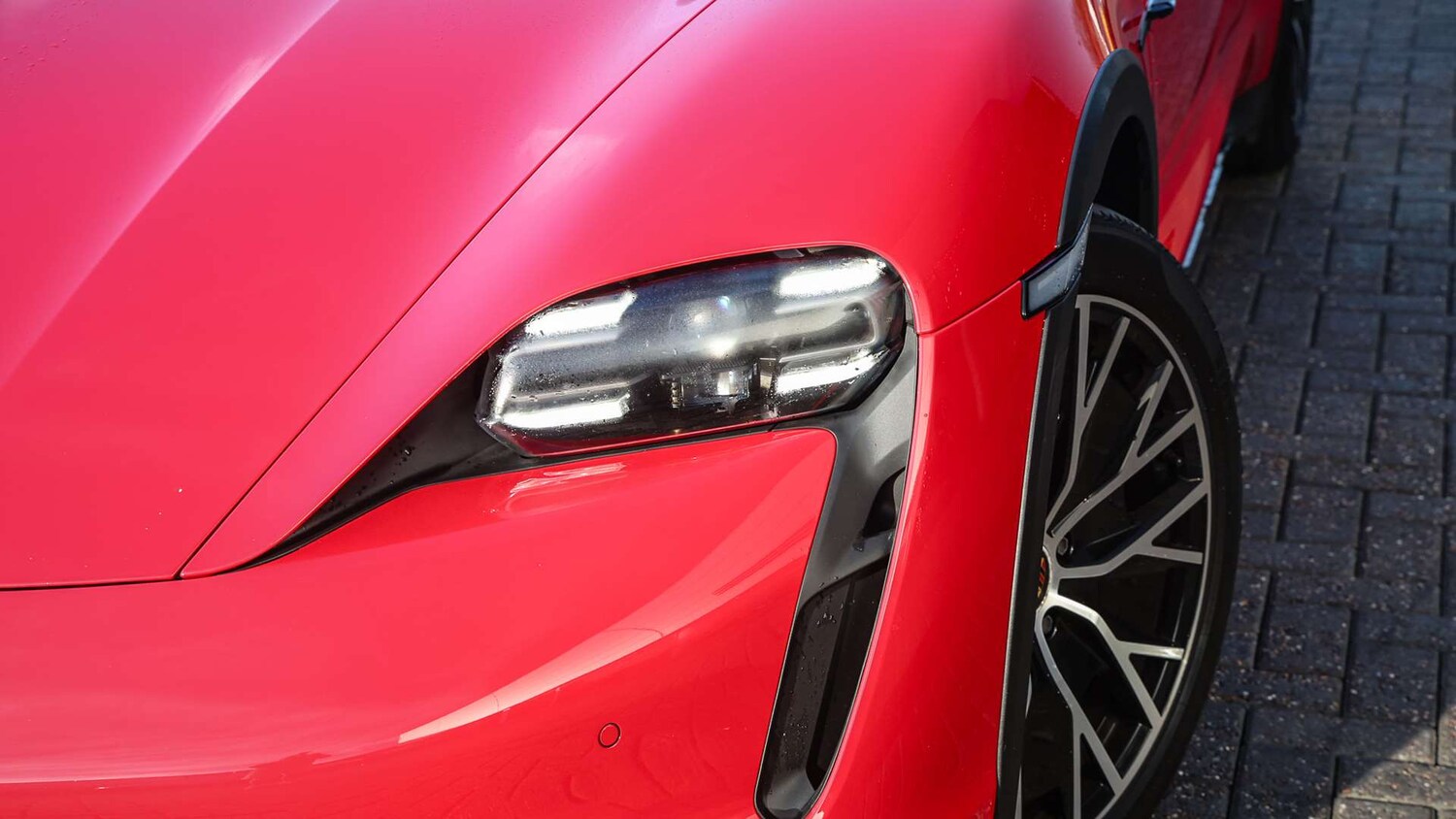 Used Porsche Taycan 2022 for sale - 76373693: Photo 34