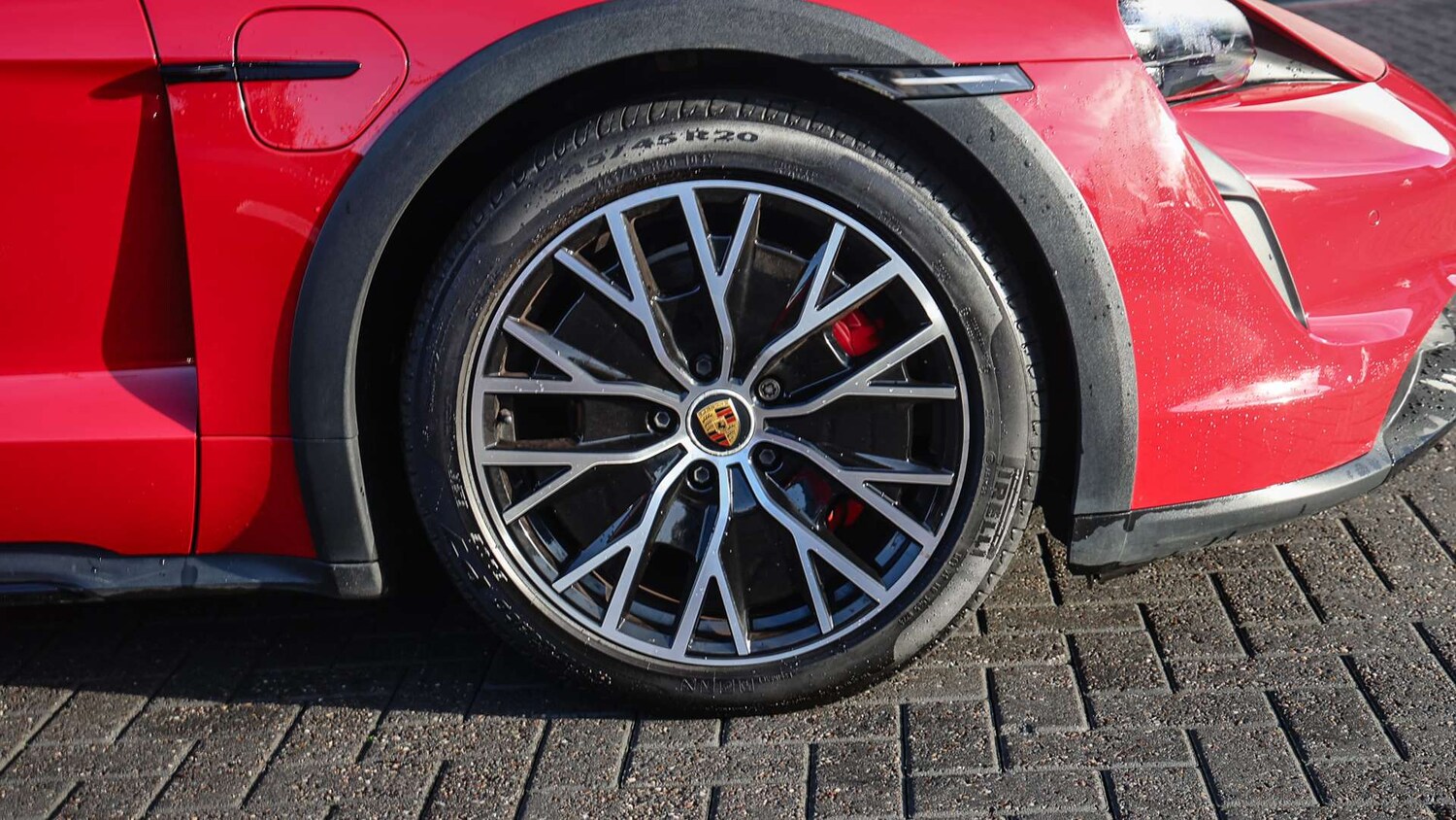 Used Porsche Taycan 2022 for sale - 76373693: Photo 6