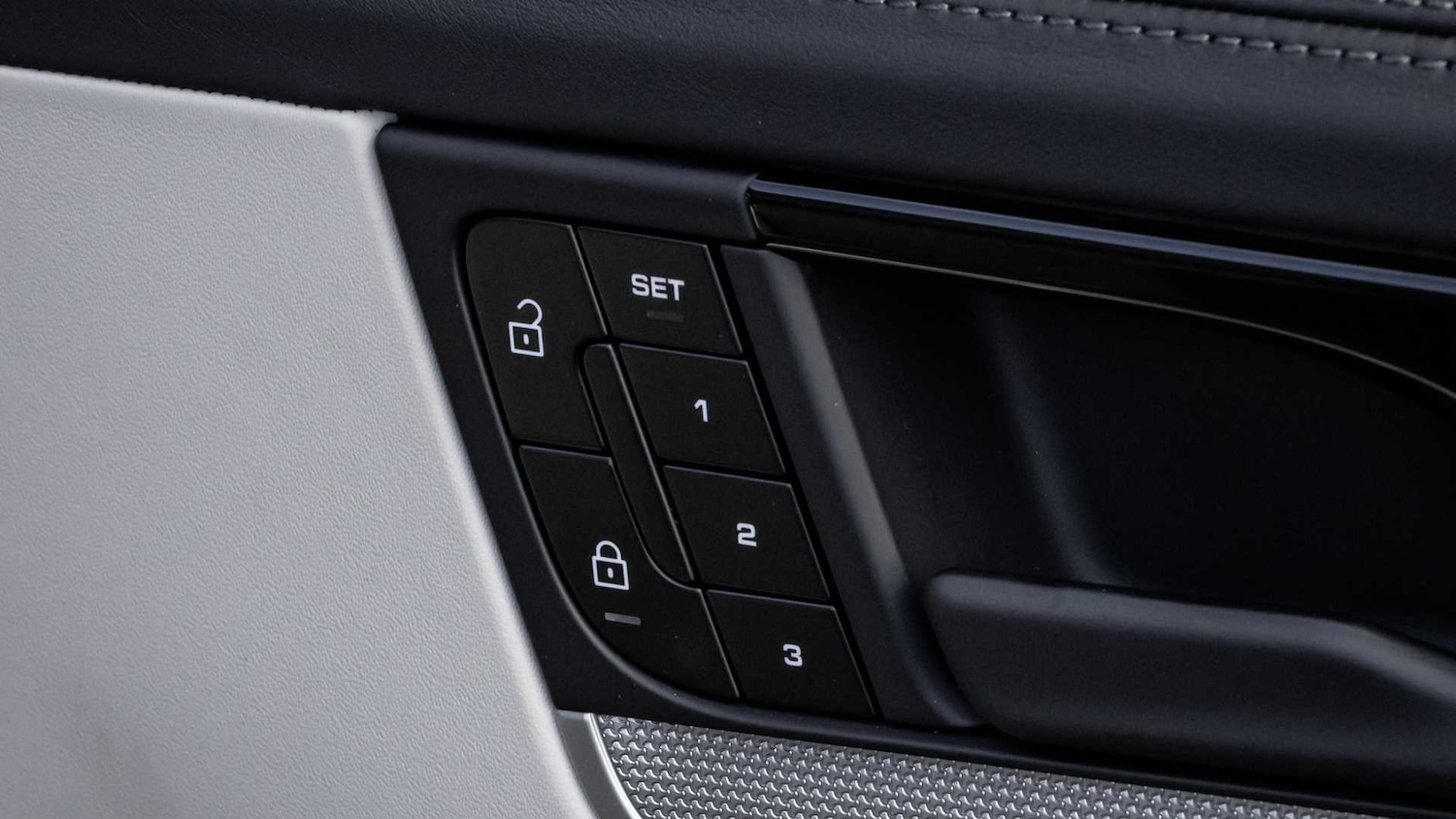 Used Porsche Cayenne 2024 for sale - 76587613: Photo 29