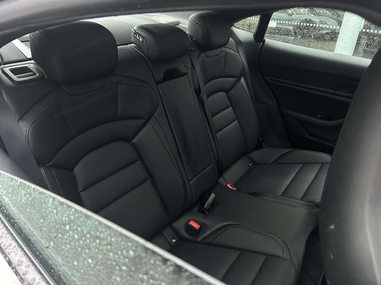 Used Porsche Taycan 2021 for sale - 77135036: Photo 14