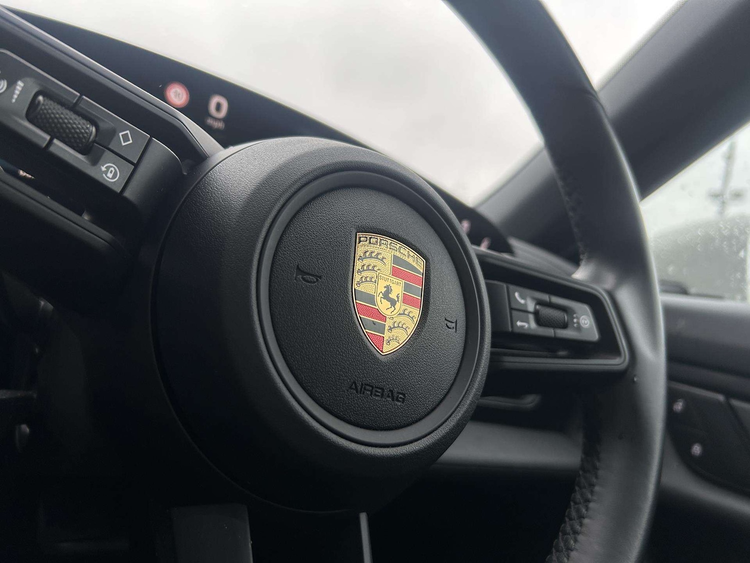 Used Porsche Taycan 2021 for sale - 77135036: Photo 20