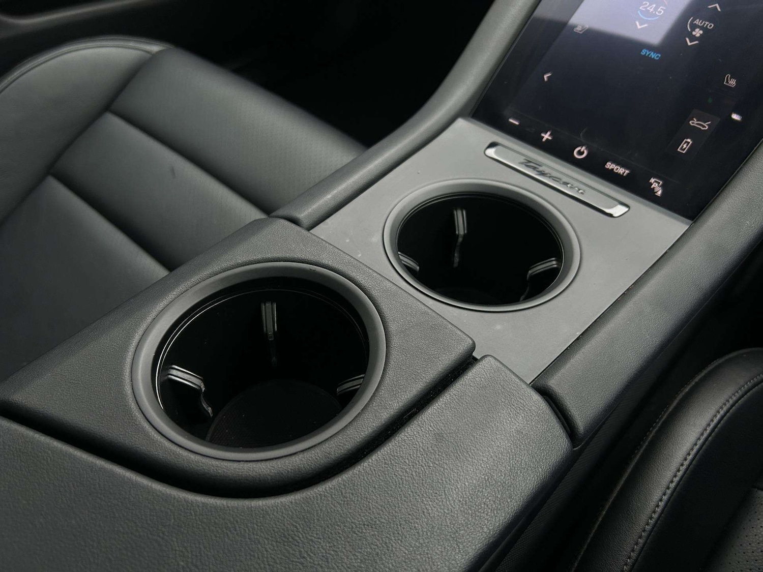 Used Porsche Taycan 2021 for sale - 77135036: Photo 21