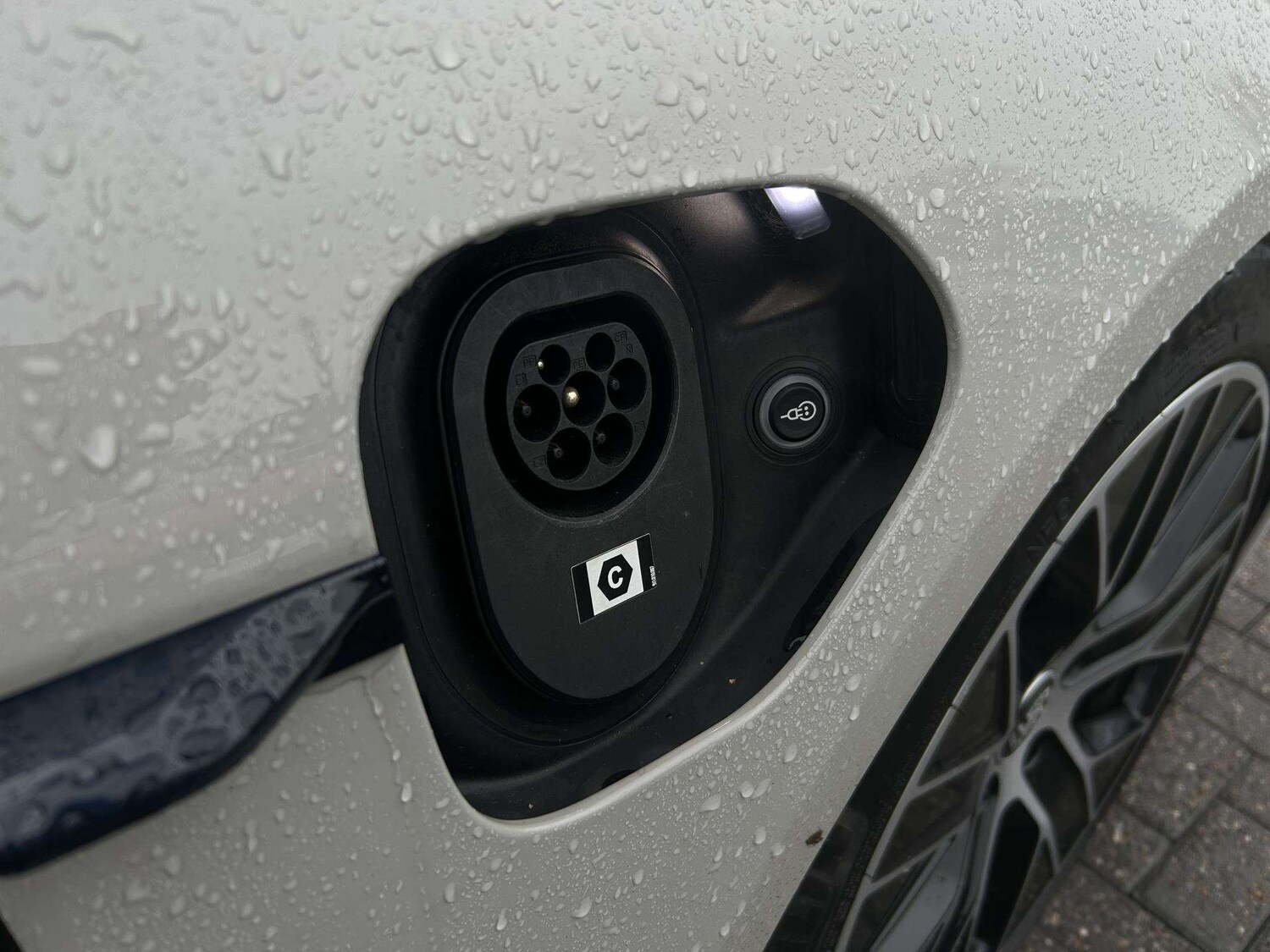 Used Porsche Taycan 2021 for sale - 77135036: Photo 25