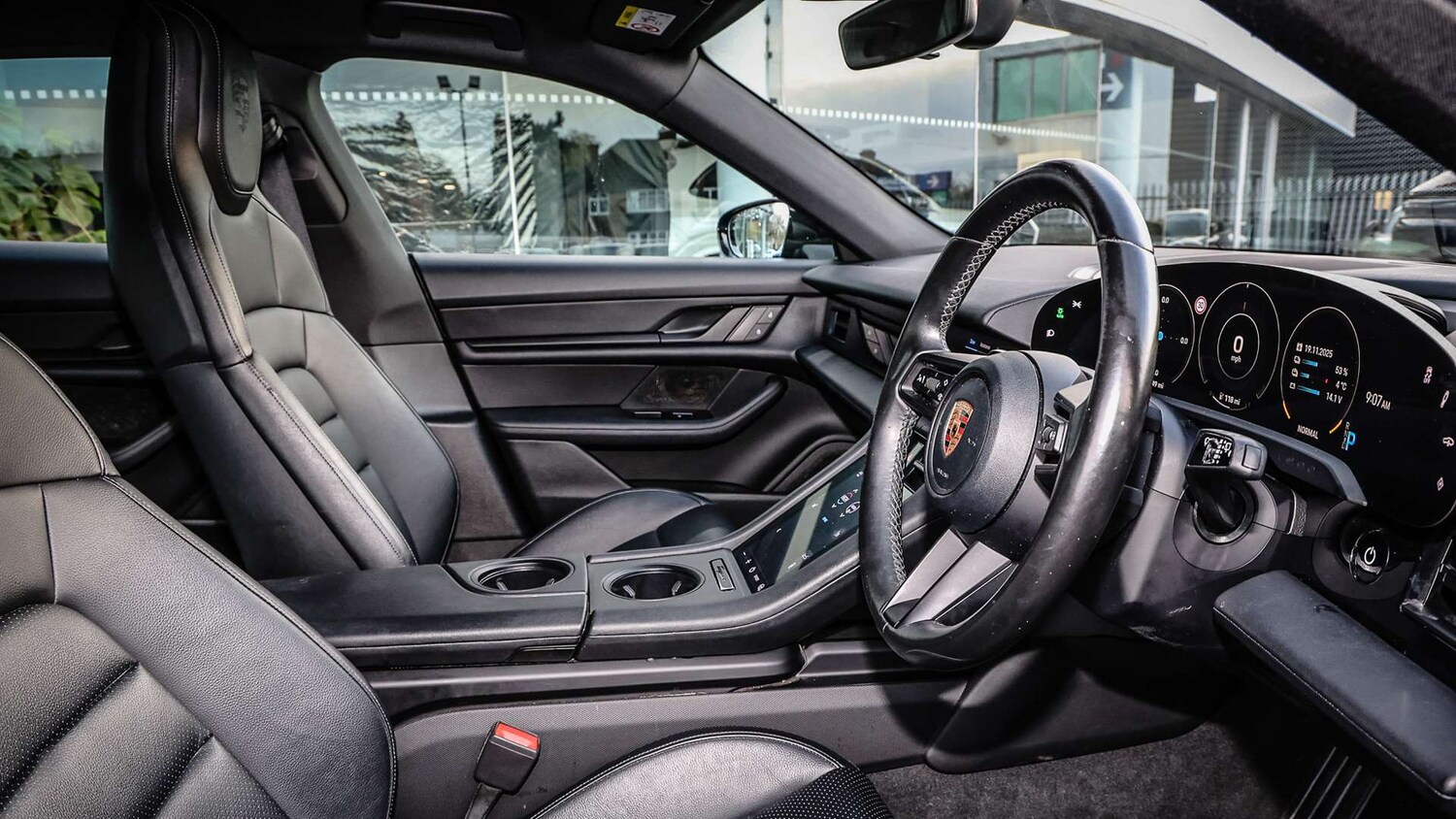 Used Porsche Taycan 2021 for sale - 78060148: Photo 11