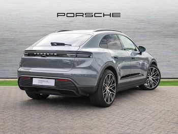 Used Porsche Macan 2025 for sale - 75405527: Photo