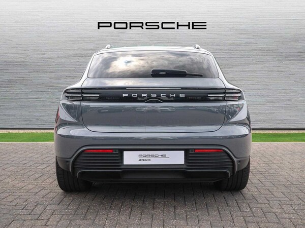Used Porsche Macan 2025 for sale - 75405527: Photo 9