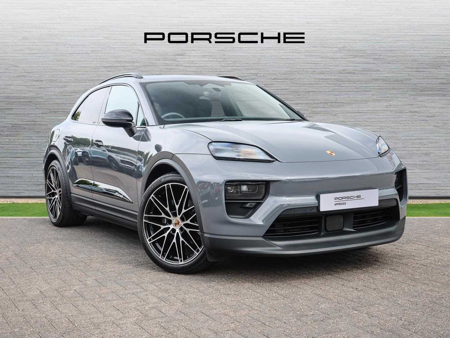 Used Porsche Macan 2025 for sale - 76411392: Photo 1