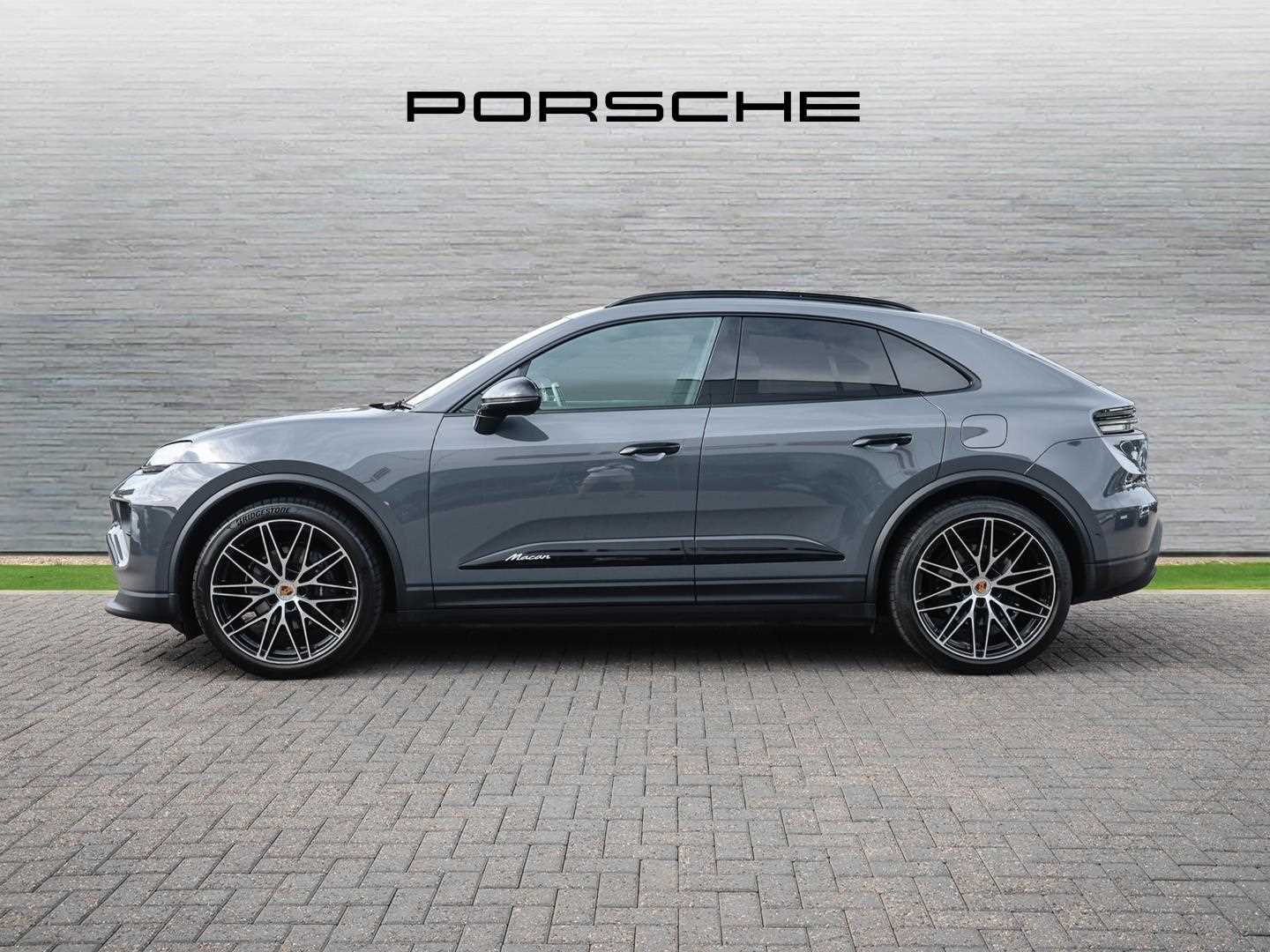 Used Porsche Macan 2025 for sale - 76411392: Photo 7