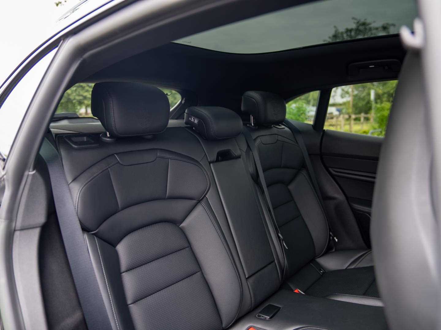 Used Porsche Taycan 2023 for sale - 76205218: Photo 12