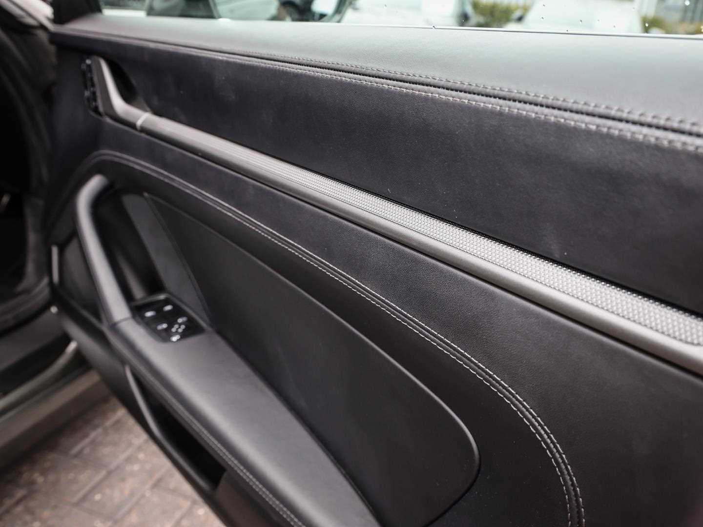 Used Porsche 911 2023 for sale - 76362617: Photo 35