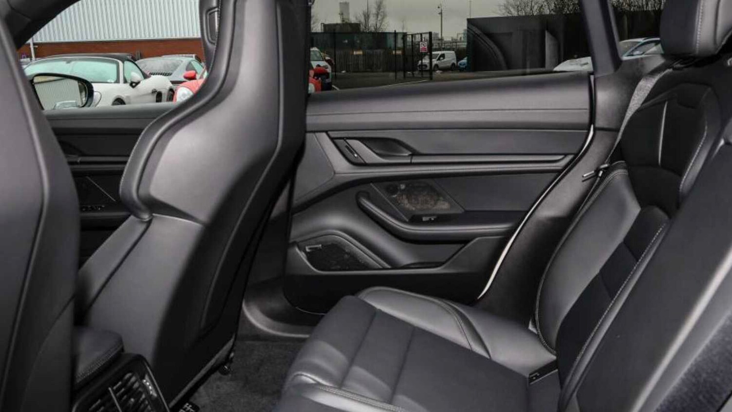 Used Porsche Taycan for sale - 78052389: Photo 18