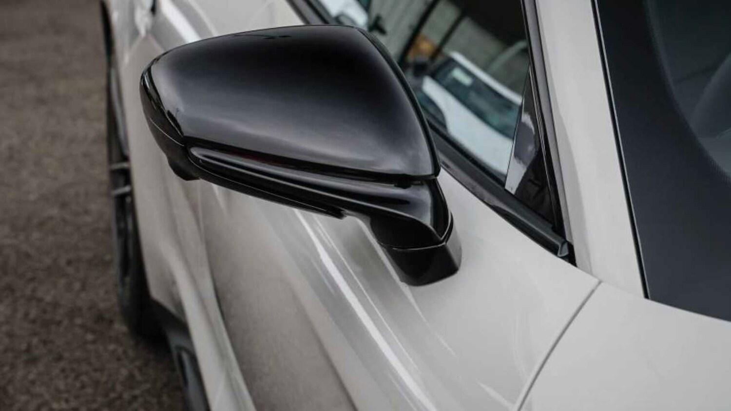 Used Porsche Taycan for sale - 78052389: Photo 25