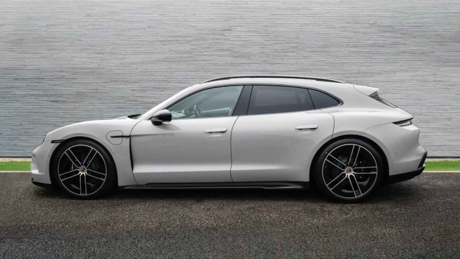 Used Porsche Taycan for sale - 78052389: Photo 32