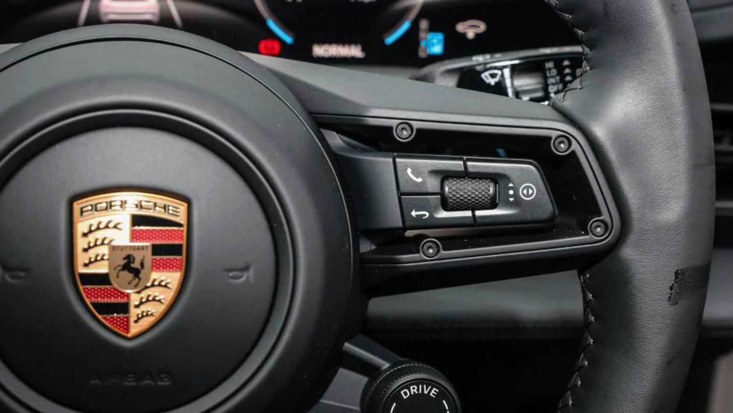 Used Porsche Taycan for sale - 78052389: Photo 5