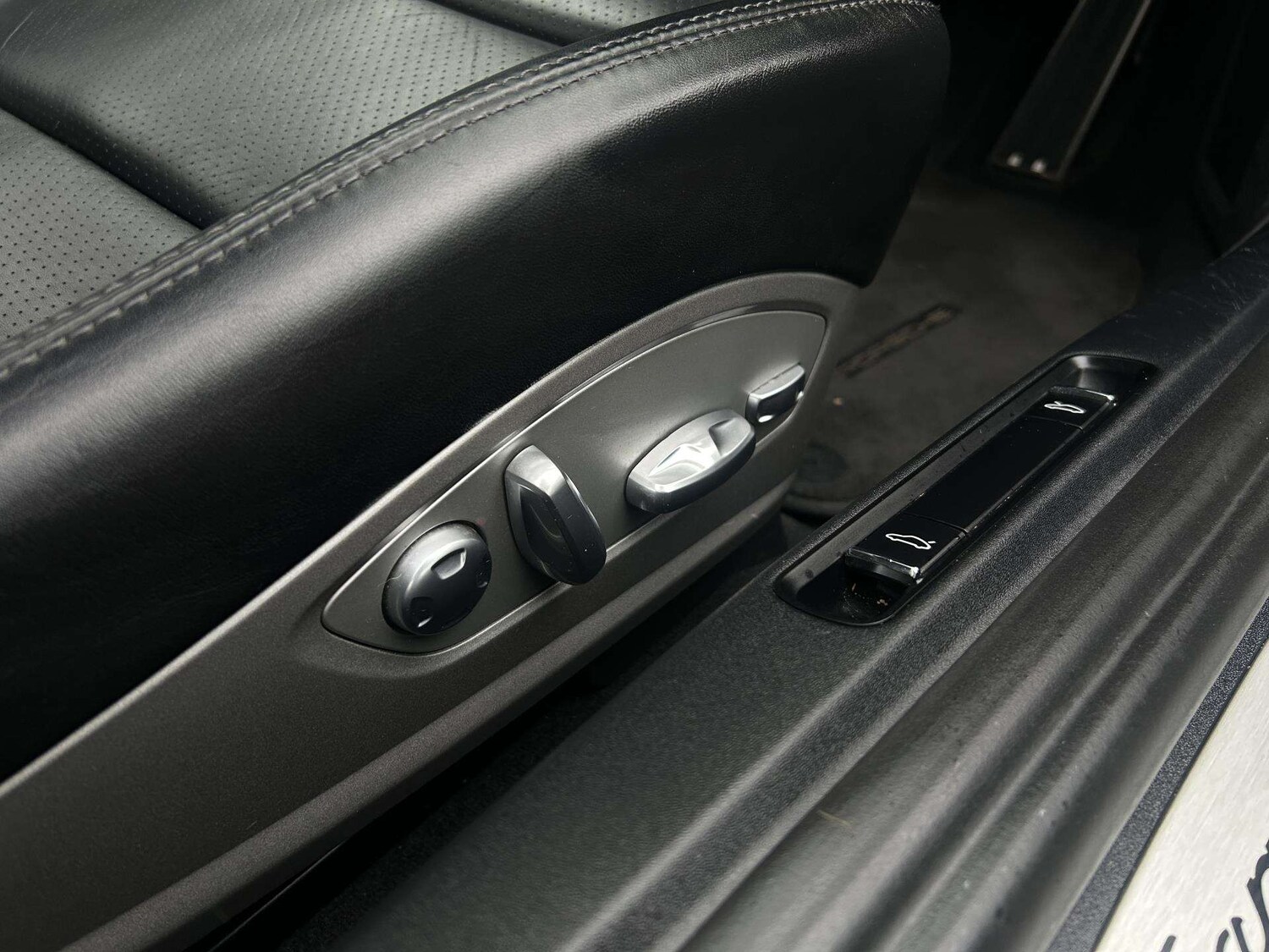 Used Porsche 911 2018 for sale - 77397802: Photo 21