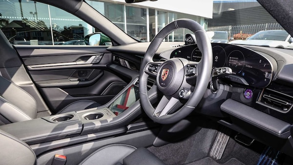 Used Porsche Taycan 2024 for sale - 75217779: Photo 12
