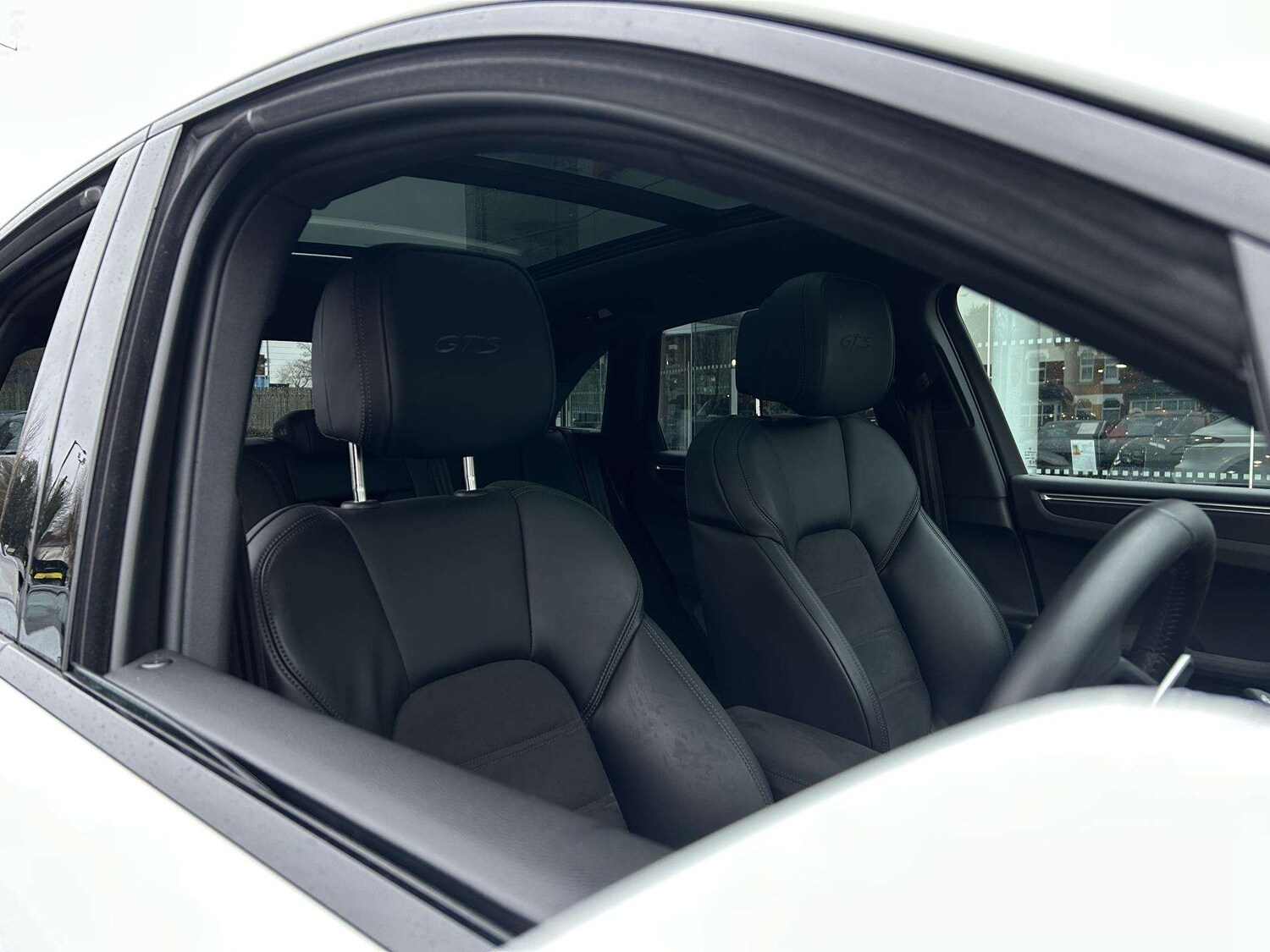 Used Porsche Macan 2024 for sale - 77500289: Photo 12