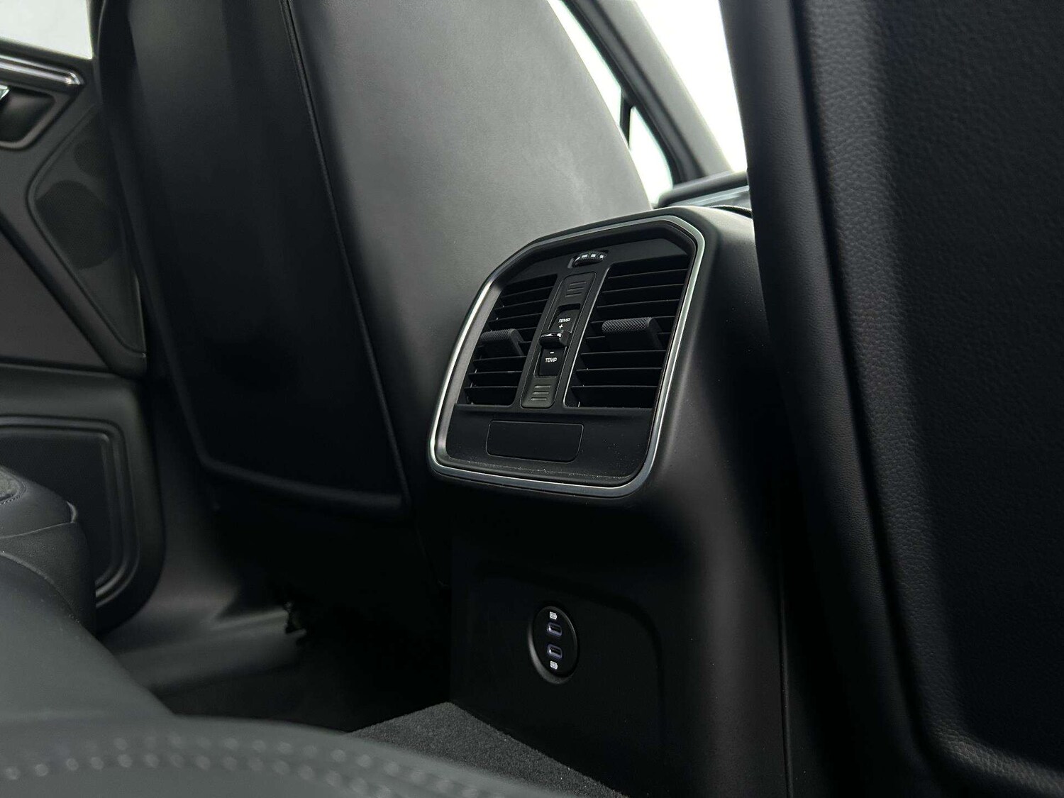 Used Porsche Macan 2024 for sale - 77500289: Photo 16