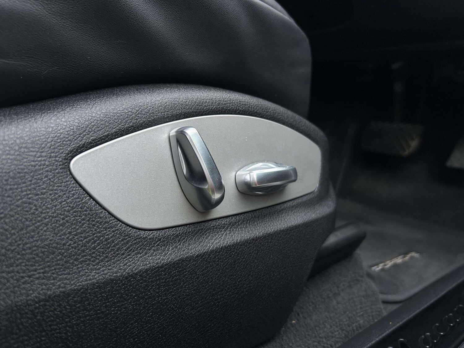 Used Porsche Macan 2024 for sale - 77500289: Photo 25