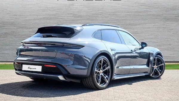 Used Porsche Taycan 2025 for sale - 75218029: Photo 10