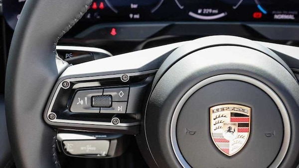 Used Porsche Taycan 2025 for sale - 75218029: Photo 22