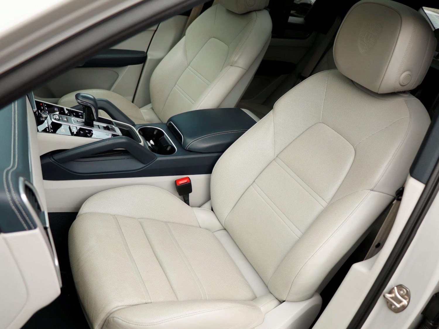 Used Porsche Cayenne 2022 for sale - 76587583: Photo 26