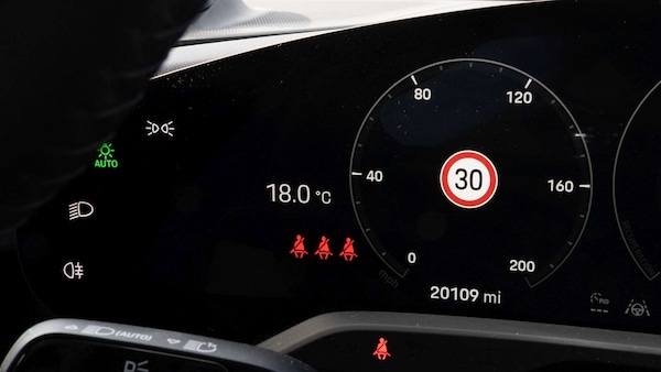 Used Porsche Taycan 2021 for sale - 76242500: Photo 16