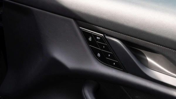Used Porsche Taycan 2021 for sale - 76242500: Photo 34