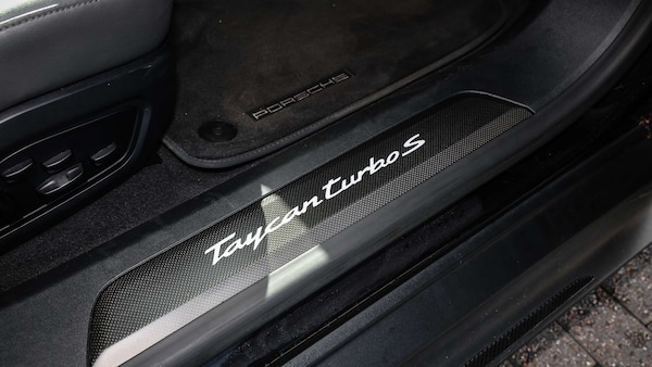 Used Porsche Taycan 2020 for sale - 75626005: Photo 26