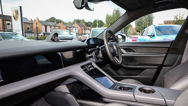 Used Porsche Taycan 2020 for sale - 75626005: Photo 5