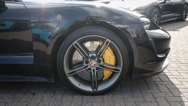Used Porsche Taycan 2020 for sale - 75626005: Photo 6