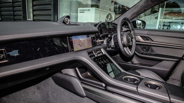 Used Porsche Taycan 2025 for sale - 75661245: Photo 13